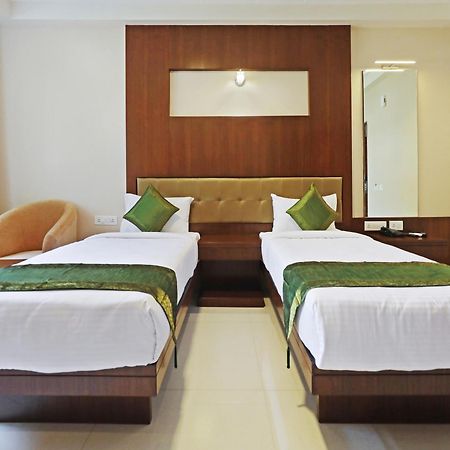 Treebo Akshaya Bull Temple Hotel Bangalore Exterior foto